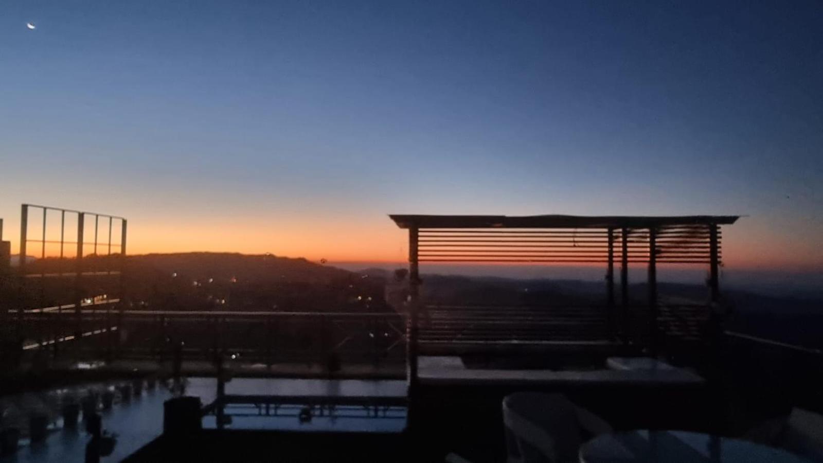 The Bliss Avenue Hotels Murree Esterno foto